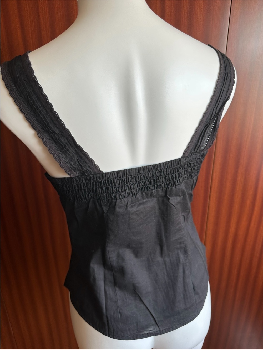 New  Vintage Guess black top with lace trim and button-up front. s M 100% Cotton - Picture 2 of 8